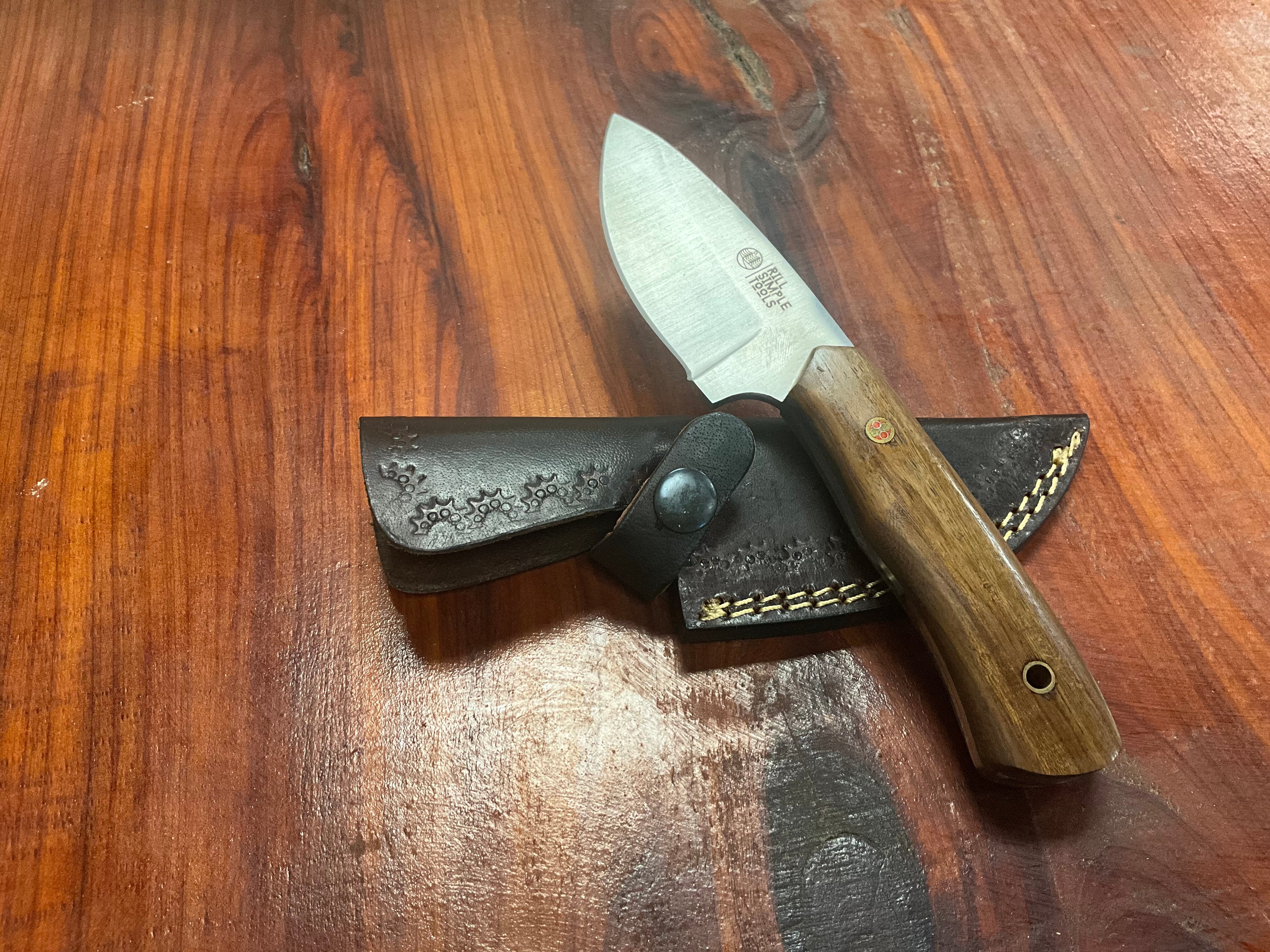 THE RILL SIMPLE TOOLS FRONTIER SKINNER MED 014