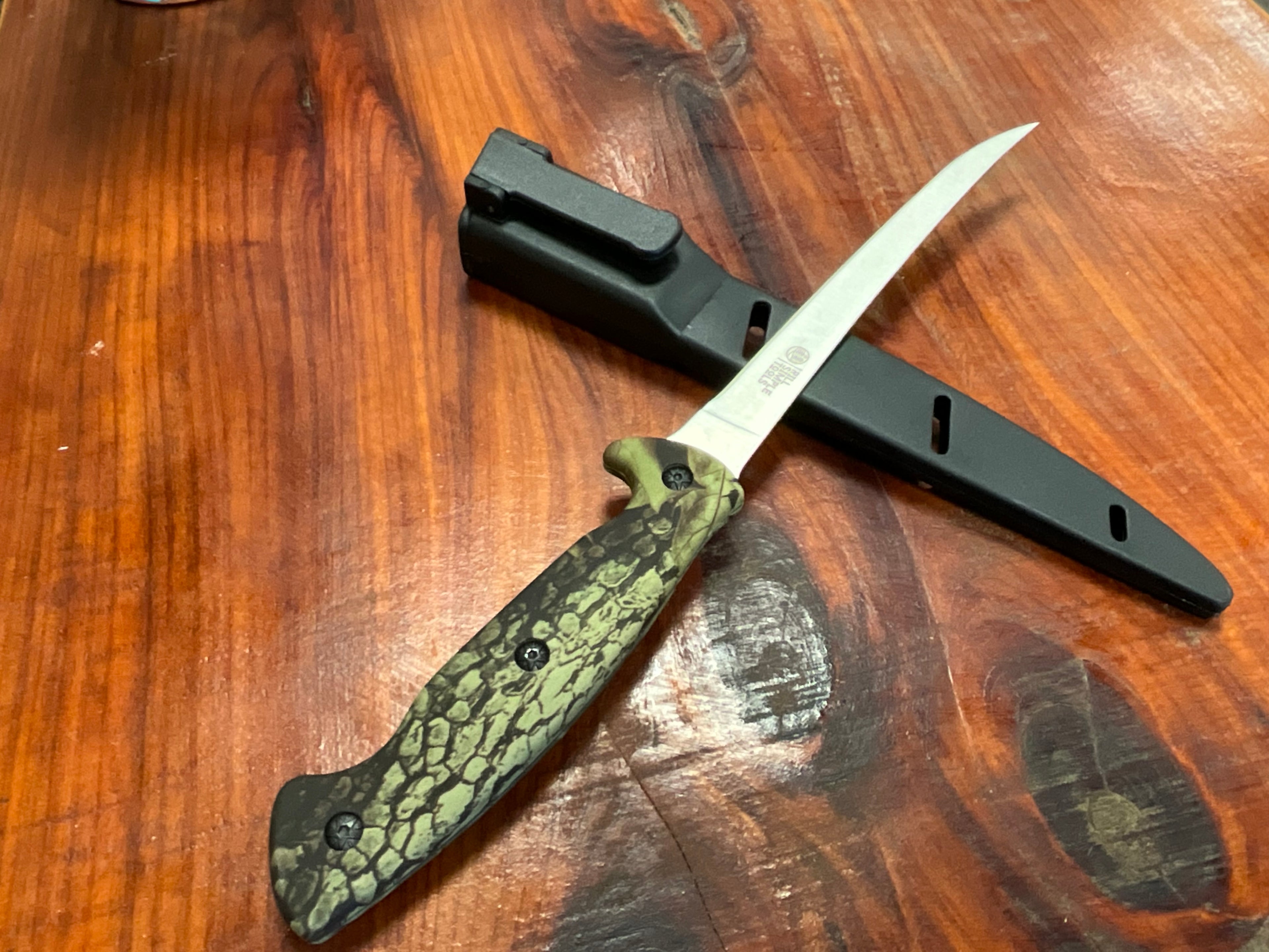 THE RILL SIMPLE TOOLS WATERMAN CAMO FILET KNIFE 009